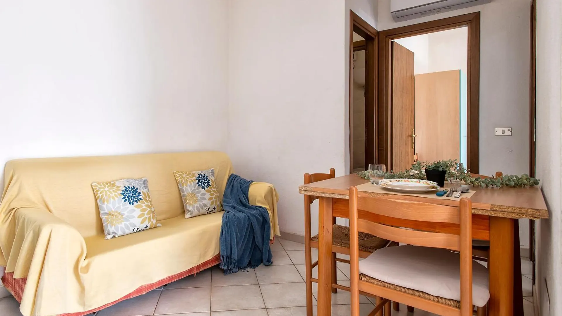 Appartamenti Spiaggia Longa Isola Rossa  Vakantiehuis
