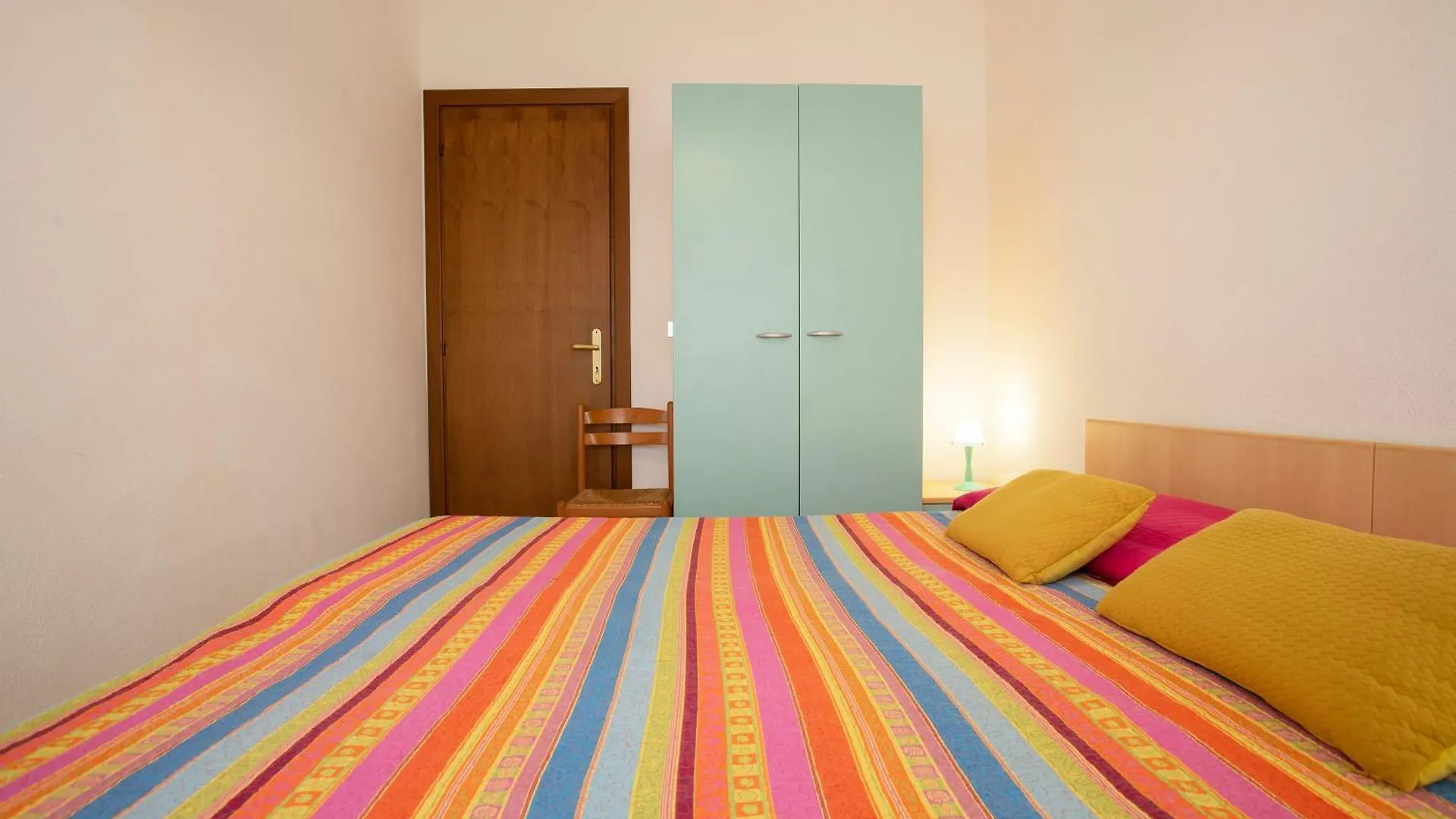 Vakantiehuis Appartamenti Spiaggia Longa Isola Rossa  Italië